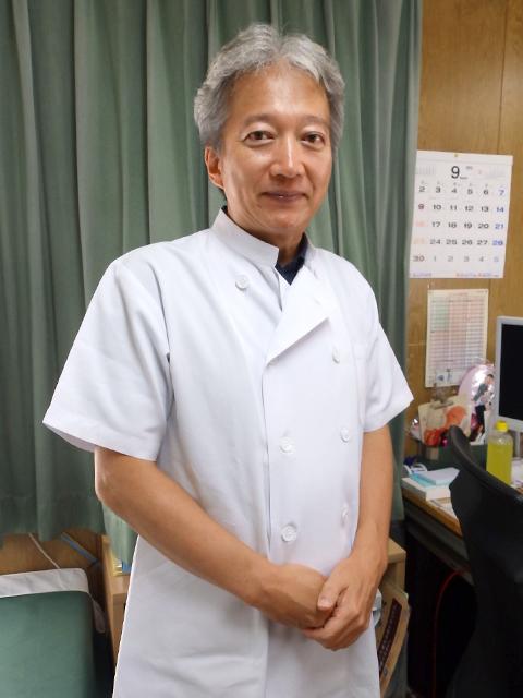 亀山 健三郎 院長